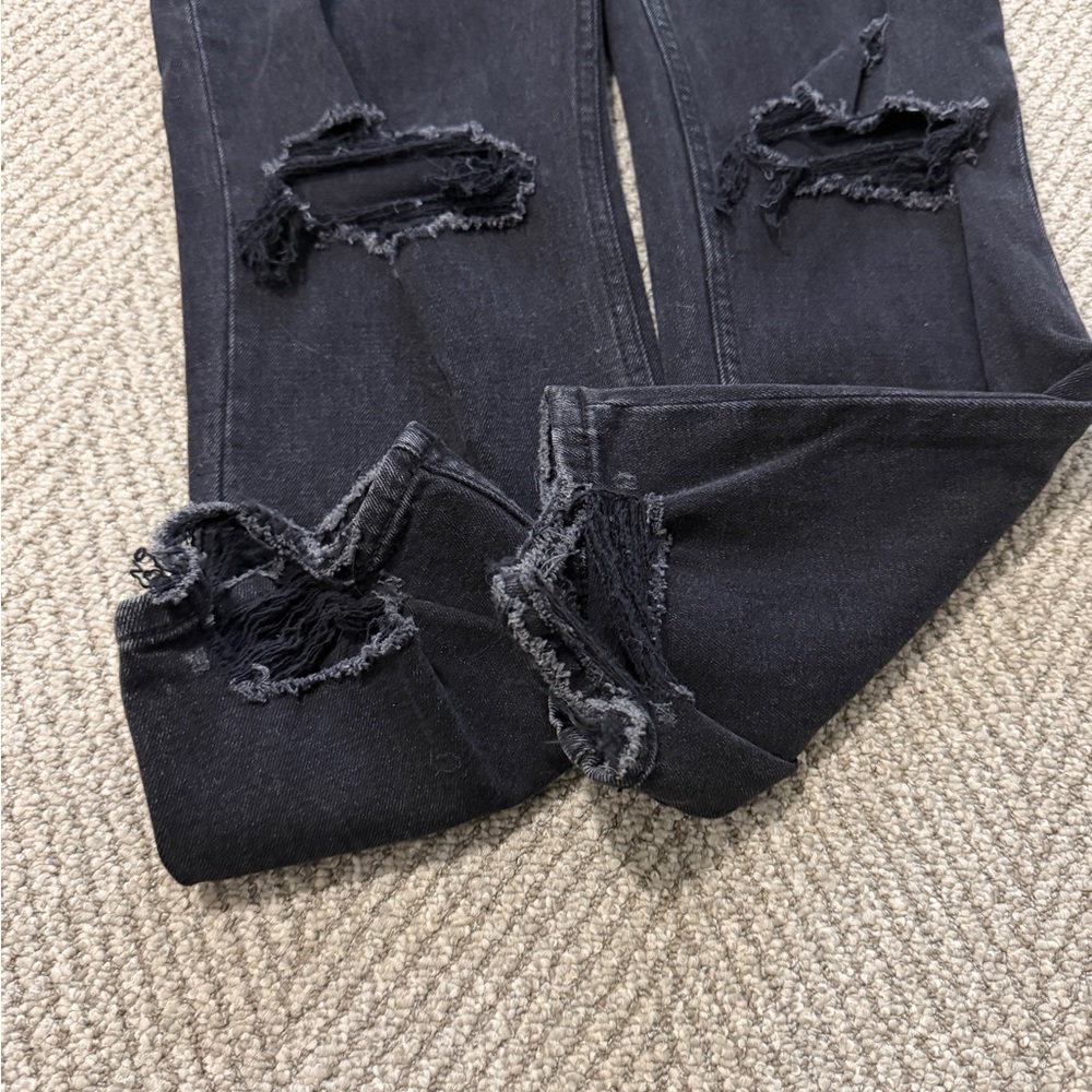 A&F Ultra High Rise Jeans - Picture 2 of 3